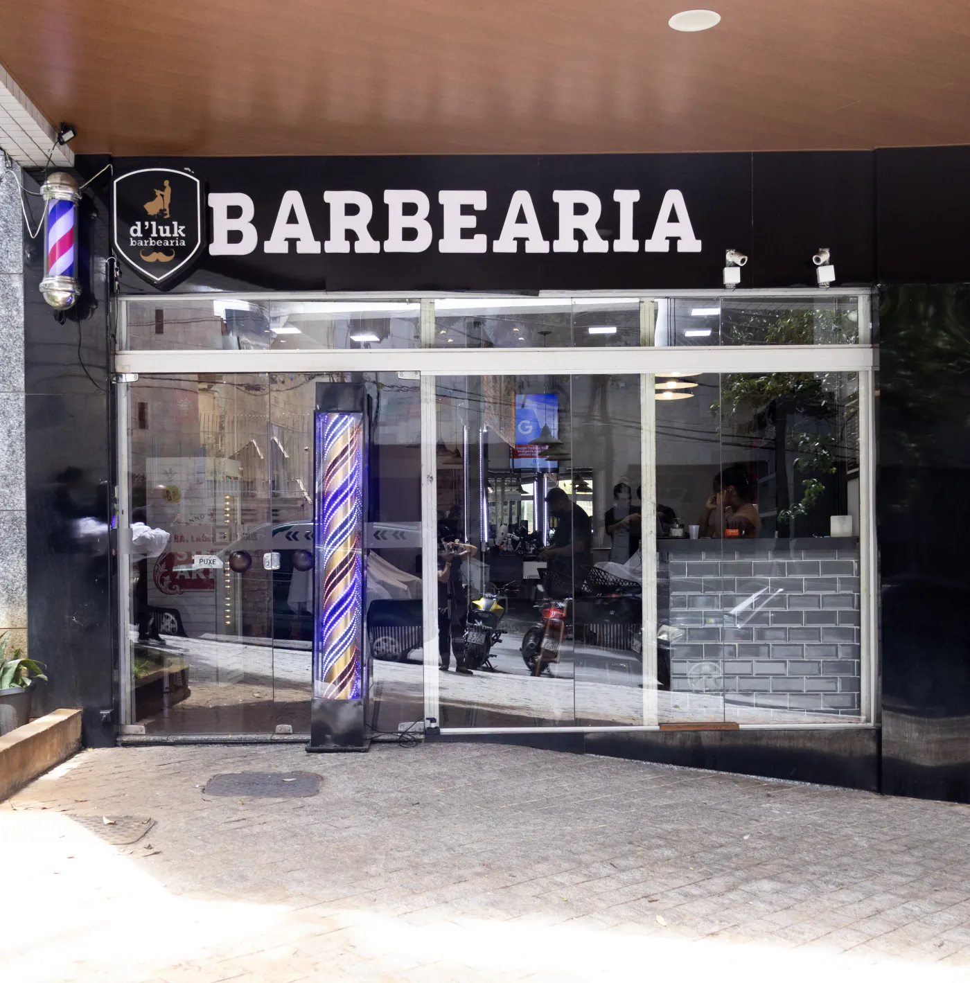 Produtos e ferramentas de barbearia